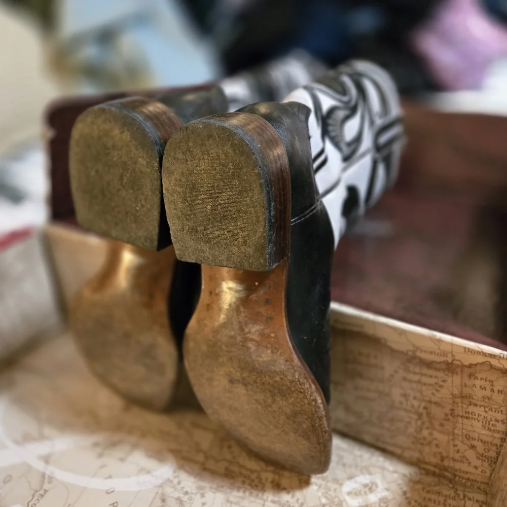 Lucchese Hypnotic sqare toe in black and bone - Picture 9 of 13